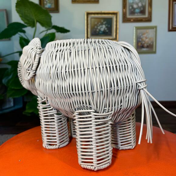 Vintage Grey Woven Elephant Planter Unique Decor Plant Holder - Picture 9 of 16